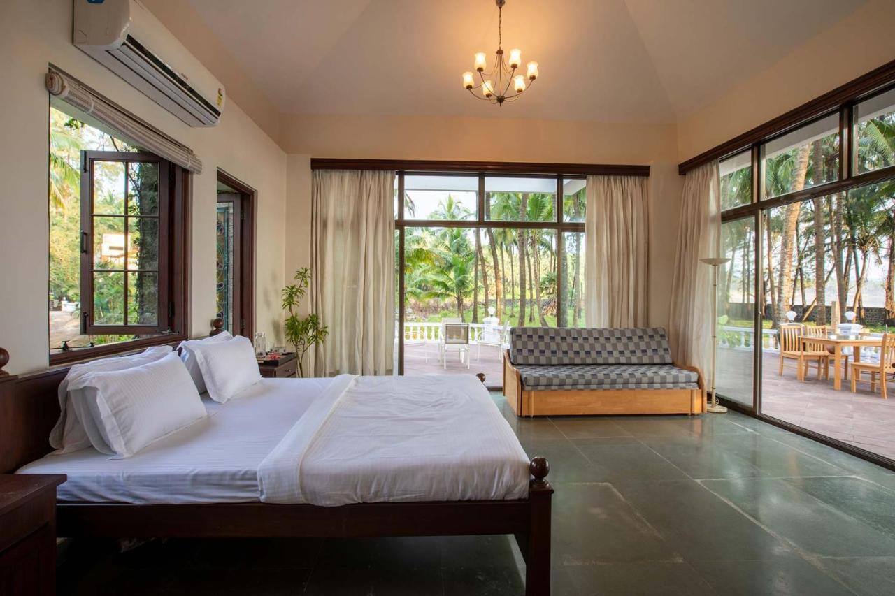 אליבג Casa Del Mer By Stayvista - Nearby Beach With, Sea-View Rooms & Coconut Farm מראה חיצוני תמונה